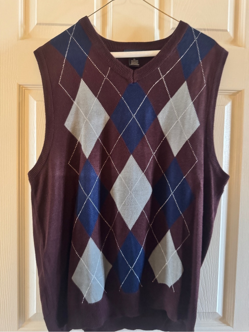 Men's Argyle V-Neck Sweater Vest in Burgundy, Navy & Light Gray